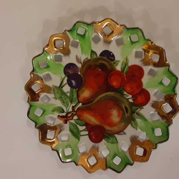 Vintage Artmark Originals Porcelain Handpainted Plate Fruit Themed Collection - Picture 1 of 5